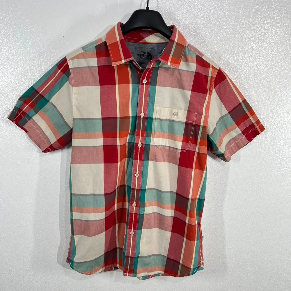 The North Face Mens Medium Red Check Plaid Short Sleeve Button‎ Up Shirt Summer